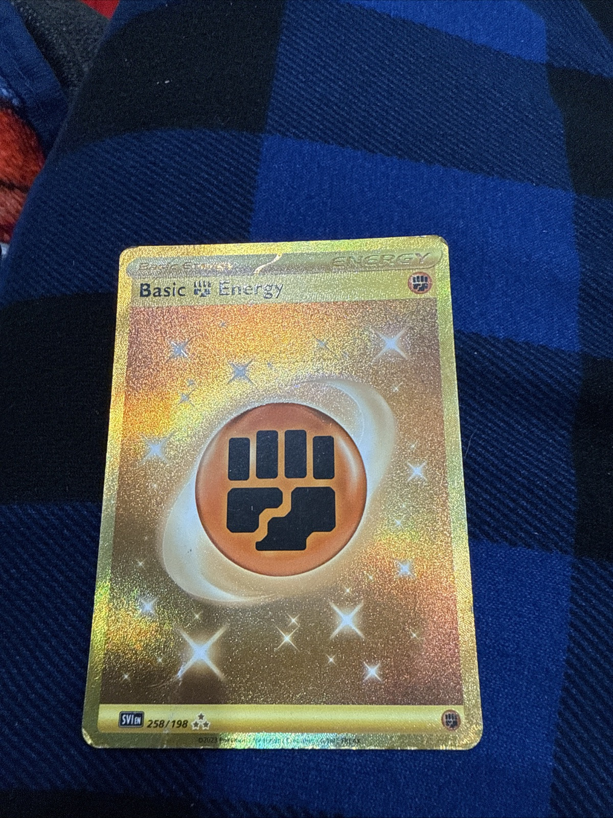 Pokémon TCG - Basic Fighting Energy #258/198 SV01: Scarlet & Violet Base Set NM