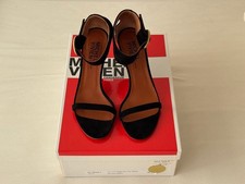 Sandali alla caviglia MICHEL VIVIEN 37,5 nuovi