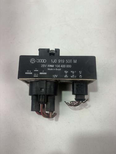 VW Golf 4 / IV Steuergerät Kühlerlüftermotor Kühler Lüfter 1J0919506M Seat Audi