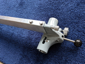 A RECONDITIONED UNISAW MICRO-SET FENCE COMPLETE - PERFECT