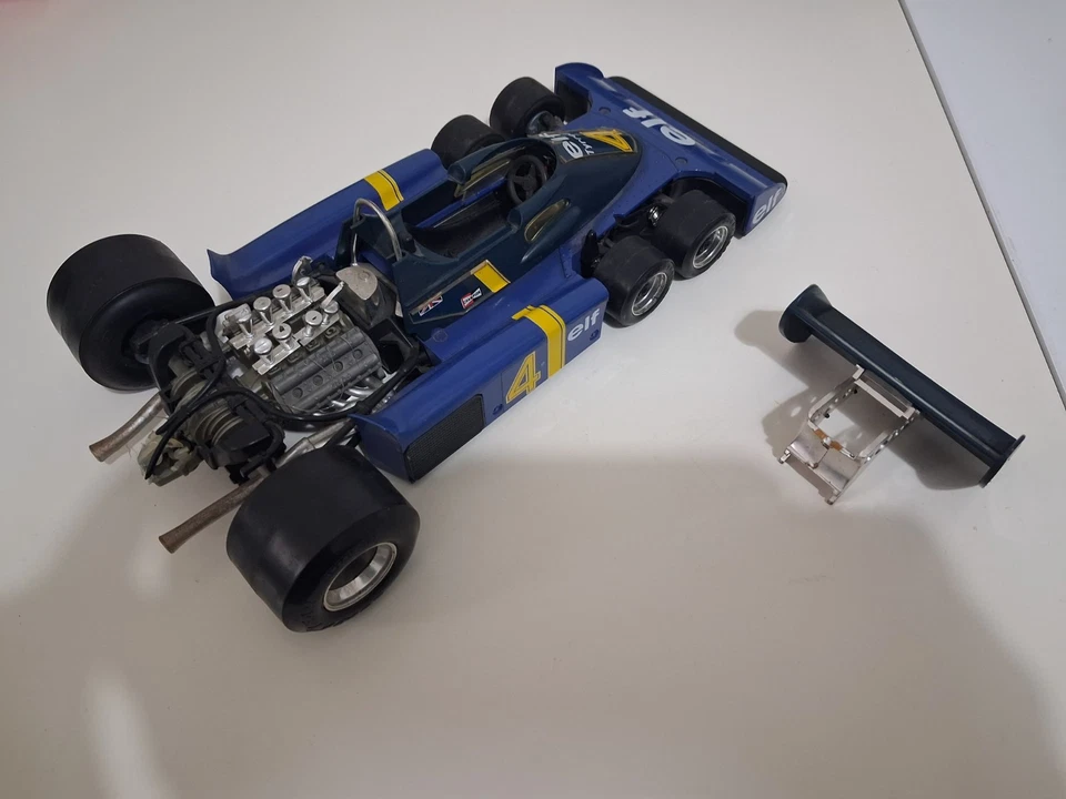 modellino burago tyrrell p 34/2 scala 1/14 da riparare alettone - Immagine 2 di 2
