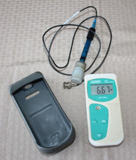 Oakton PH 5 Acorn Series Meter w/ Case & Electrode 35805-06 Lot B