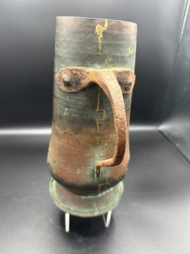 RARE ANTIQUE VERY OLD PRIMITIVE COPPER HAND HAMMERED RIVITED DOVETAILED PITCHER! - Picture 10 of 18
