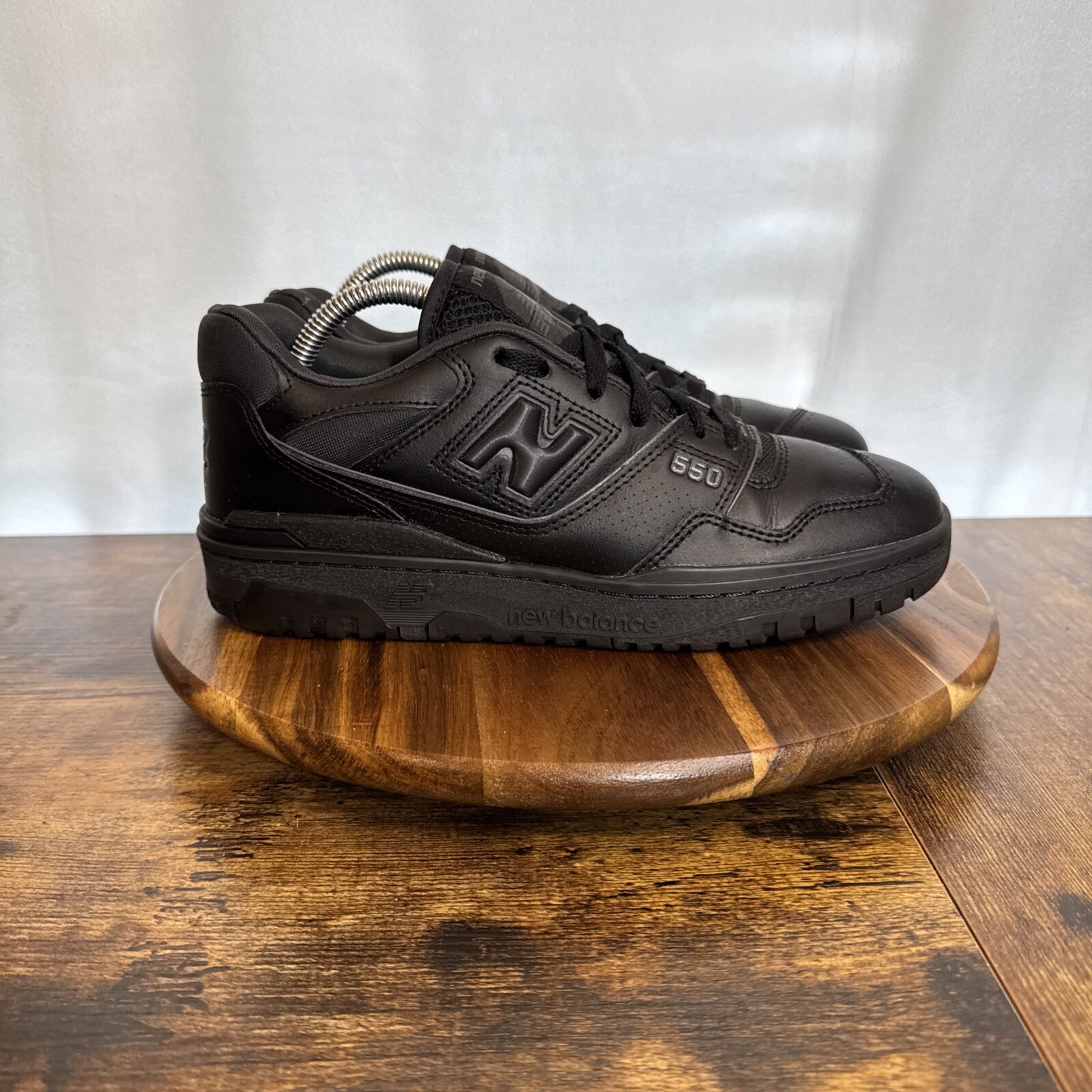 New Balance 550 Triple Black Mens Leather Athletic Shoes Sneakers Sz 8.5D Casual