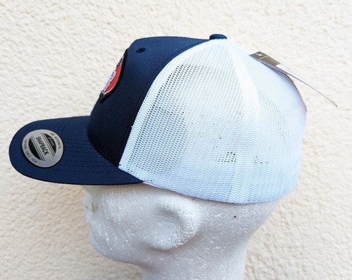 Trucker Cap Mütze Yupoong The Classic V8 Horse Power Racing Biker Dunkelblau - Picture 2 of 3