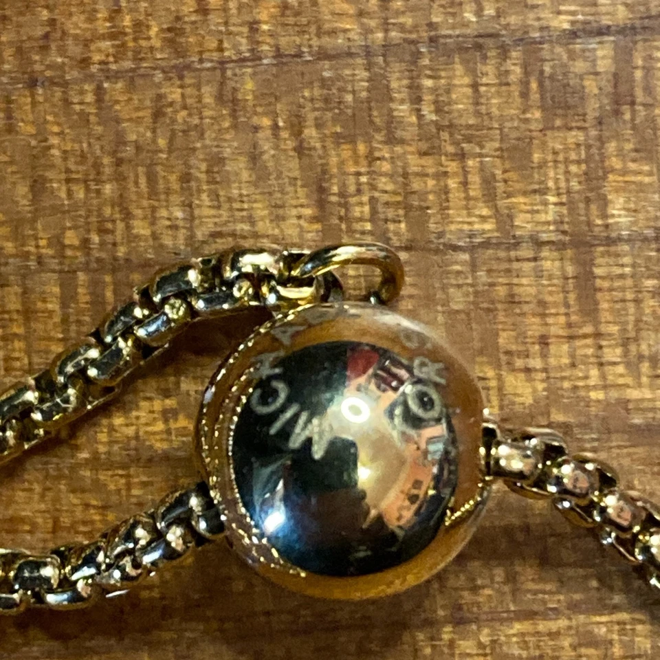 Pulsera Deslizante Michael Kors Ajustable Tono Dorado Cuentas y Perla Imitada Foto 2 de 4