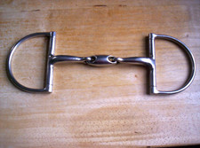 Gently Used Korsteel  Stainless Hunter Dee Oval Link Snaffle Bit  5 1/2" mouth