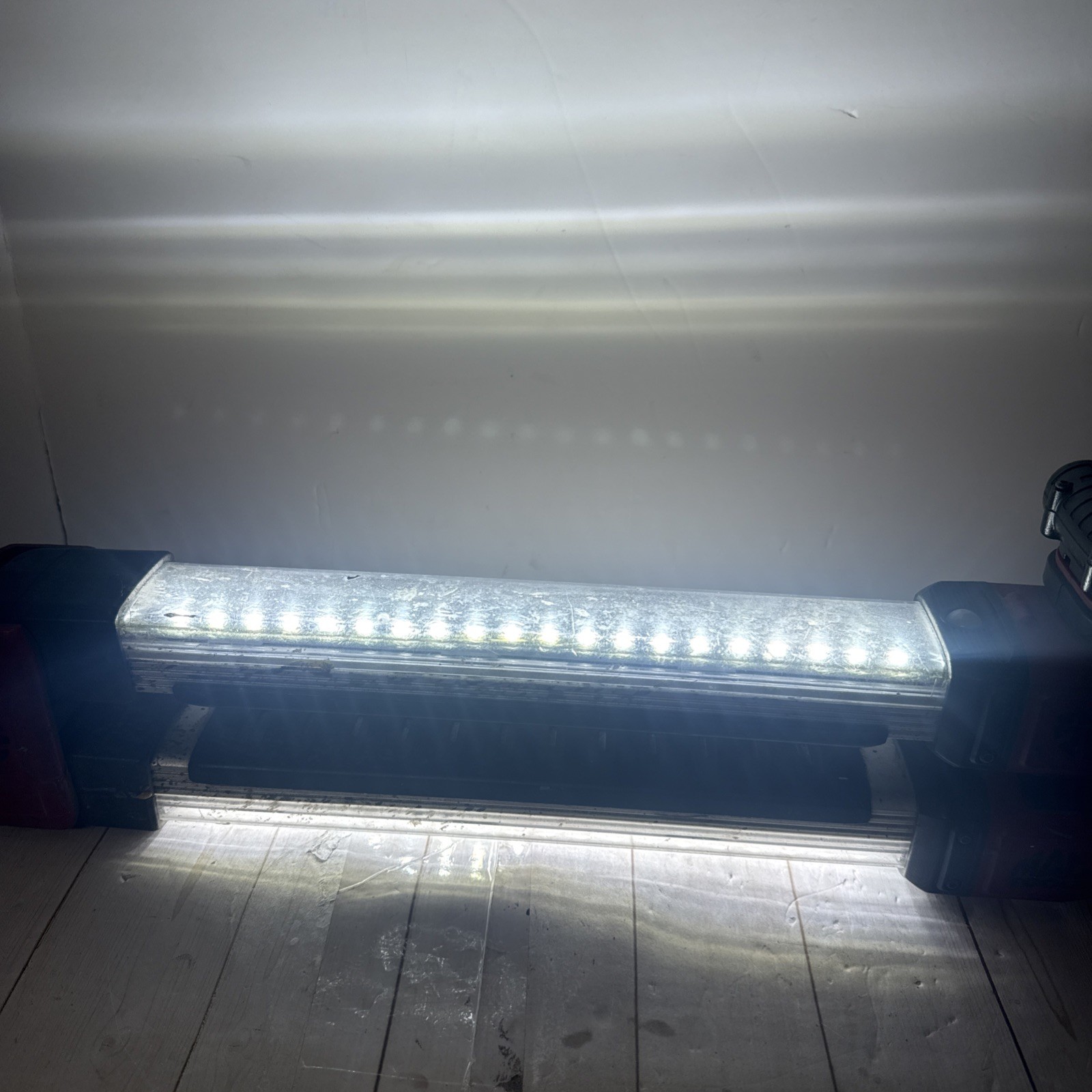 Mac Tools MCL045 20V Under-hood Led Light, FOR PARTS OR REPAIR READ!!!!! ✅