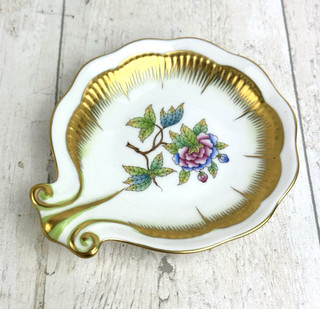 Herend Queen Victoria Green Border Shell Dish Hand Painted 24K gold Accents