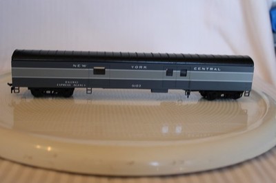 HO Scale Con-Cor, Railway Express Passenger Car, New York Central Gray, #9103