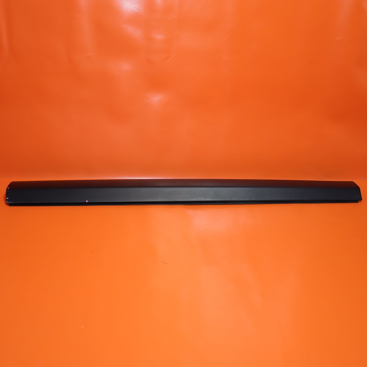 ROLLS ROYCE CULLINAN DOOR MOLDING RIGHT FRONT 2021 2022 2023 51137448586