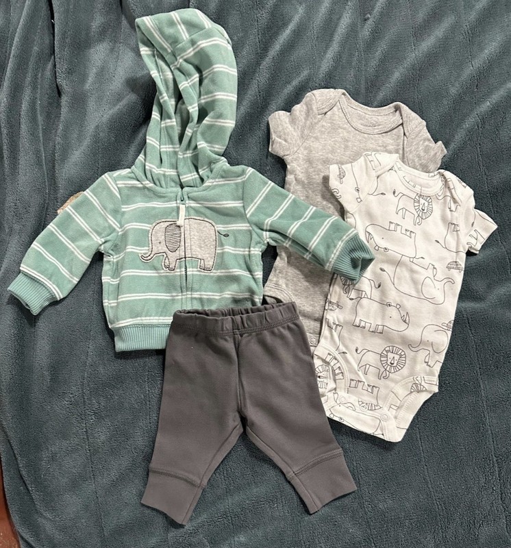 Simple Joys by Carter's baby-boys 4-piece Jacket, Pant, and Bodysuit Set