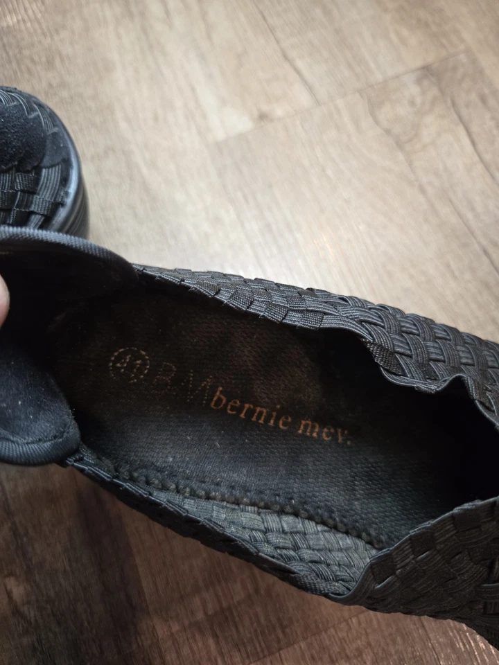 Zapatos negros Bernie Mev Gem para mujer con cuñas talla 10/41 tejido canasta Foto 3 de 4