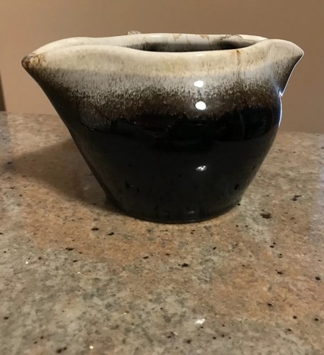Vintage Pfaltzgraff Pottery Ceramic Gravy Boat Sauce Double Spout Brown Drip - Picture 4 of 11