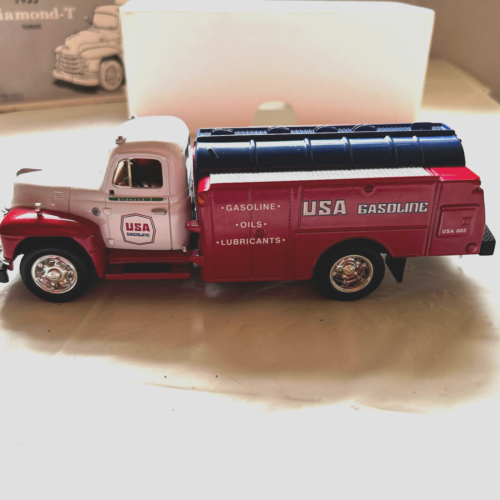 First Gear  1955 Diamond-T Tanker 1:34 USA Gasoline 18-1825 1996 - Picture 1 of 12