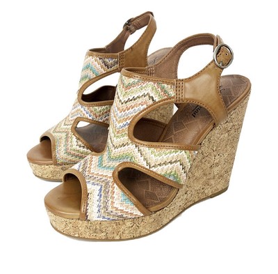 lucky brand bondy flat