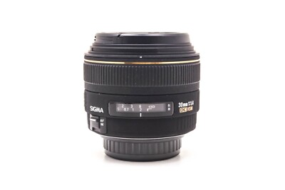 Sigma DC AF 30mm f/1.4 EX HSM Lens for Sigma SA Mount Camera Body