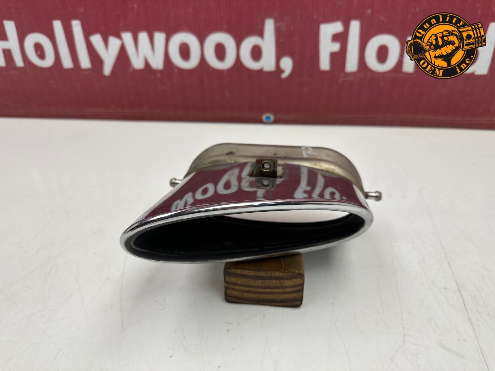 2003-2010 BENTLEY CONTINENTAL GT GTC - REAR RIGHT EXHAUST PIPE TIP OEM 49kmiles