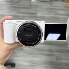 Sony Alpha ZVE10 4K Mirrorless Interchangeable Lens 16-50mm white