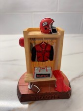 Georgia Bulldogs Tabletop Locker Room Figurine
