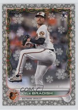 2022 Topps Holiday Mega Box Metallic Kyle Bradish #HW77 05gv