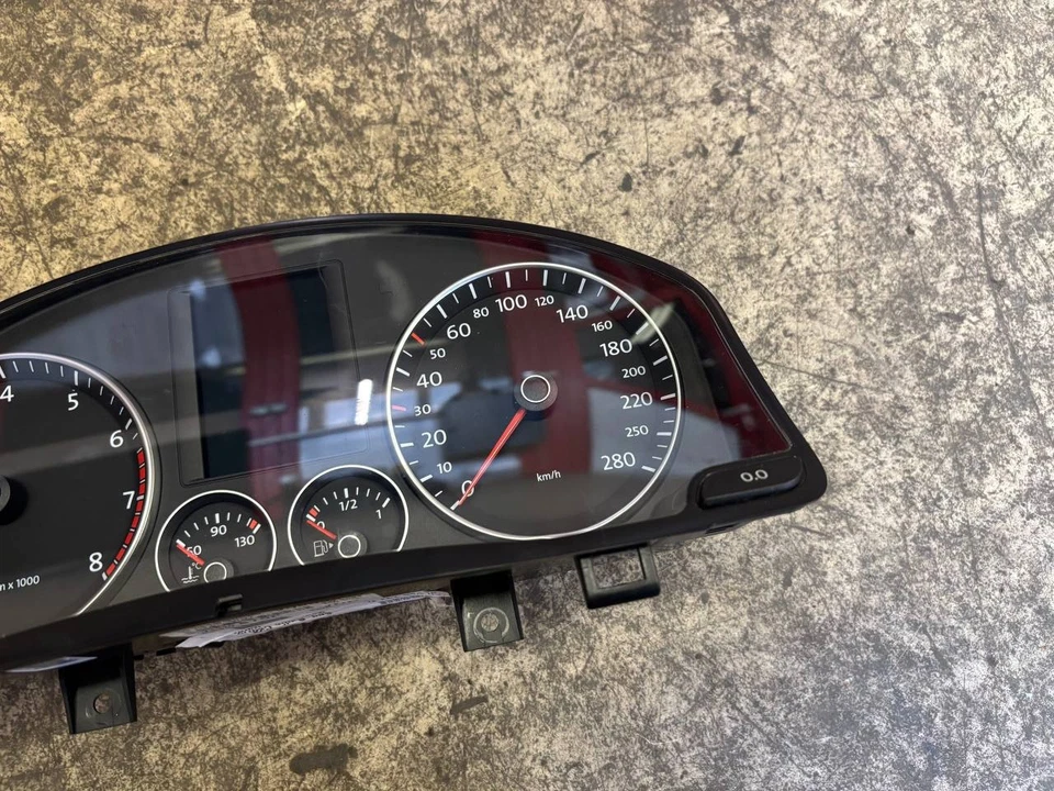 Cuadro de instrumentos VW Scirocco velocímetro 1K8920870F gasolina Foto 2 de 4