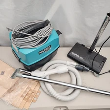 NILFISK ADVANCE FAMILY CANNISTER VACUUM CLEANER Model CDF 2040
