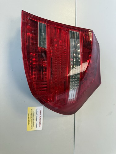 BMW 1er E87 Rückleuchte Heckleuchte Rücklicht Leuchte hinten rechts