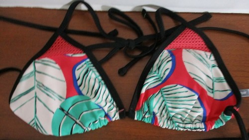 AERIE~Coral & Black w/ LEAVES TWO Piece SWIMSUIT SWIMWEAR~Women's Medium - Picture 2 of 4