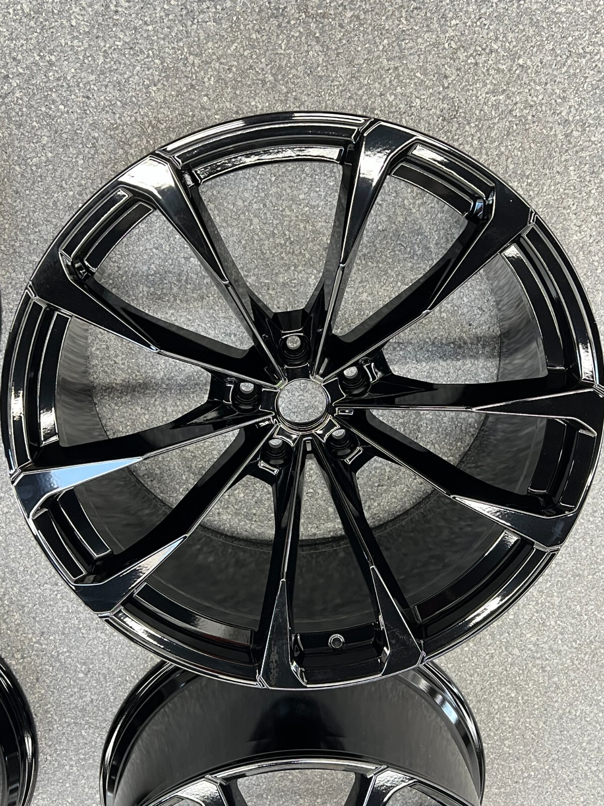 LAMBORGHINI URUS WHEELS RIMS
