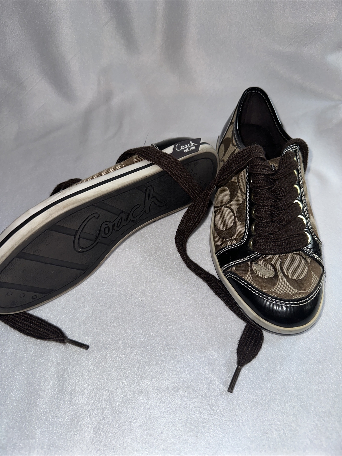 Coach Women's Brodi Designer LowTop Sneakers Shoes Size 6B LaceUp