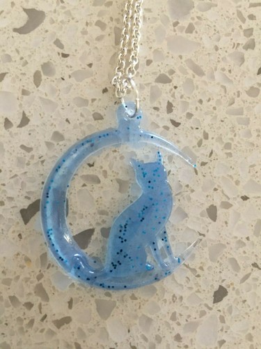 Cat Moon Resin Necklace Handmade - Picture 5 of 17