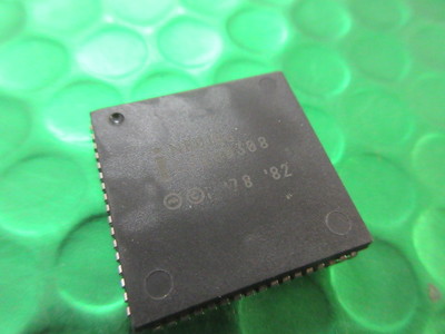 N80186 Intel High Integration 16-Bit-Mikroprozessor - PLCC68