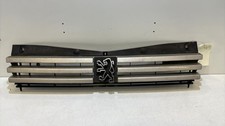 Calandre Peugeot 205