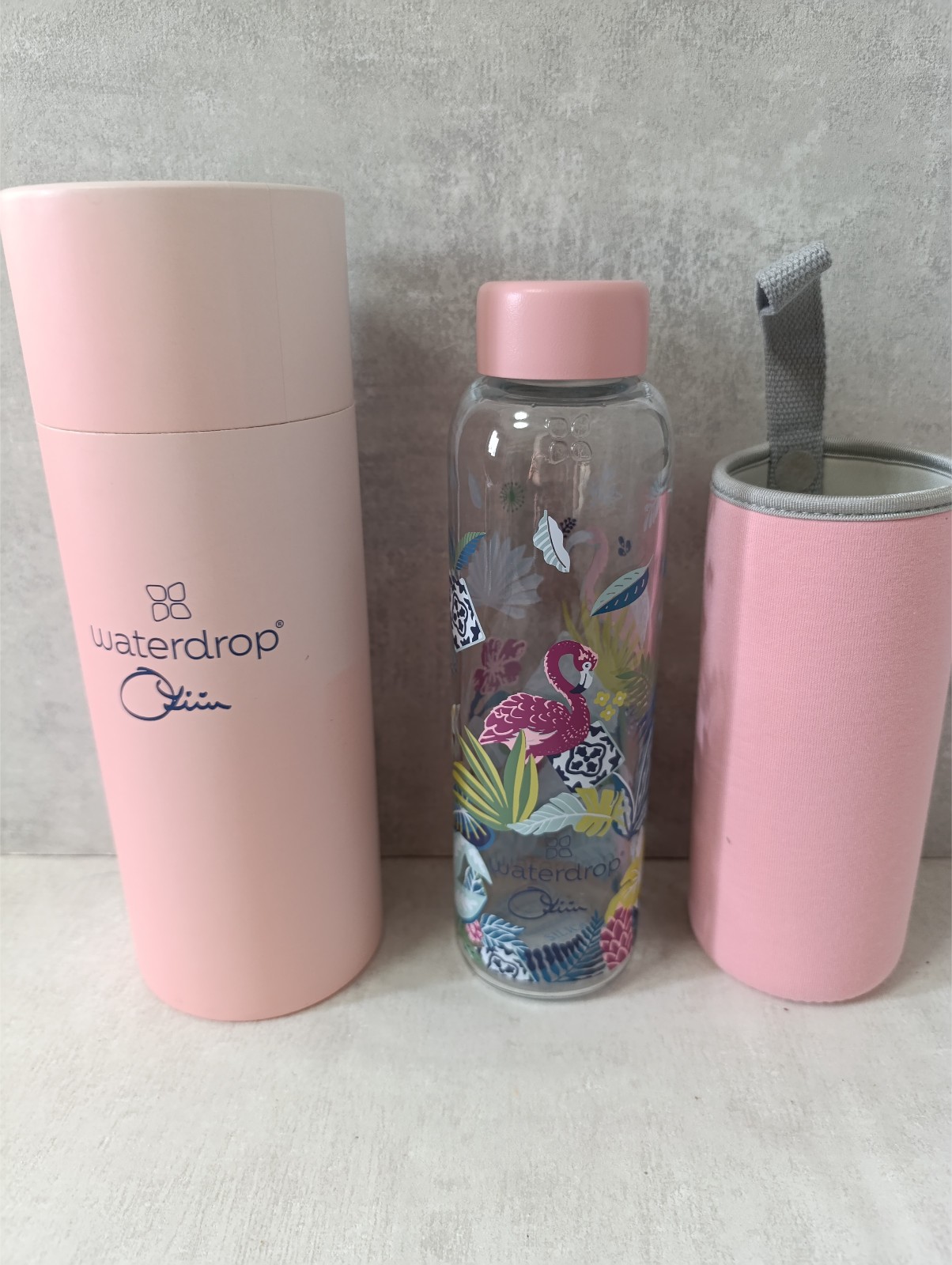 Gourde Waterdrop Victoria Culpo Tropical Flamingo limited edition en verre