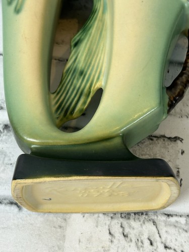 Roseville Pine Cone Green 1953 Vintage Art Pottery Ceramic Double Bud Vase 473-8 - Picture 14 of 15