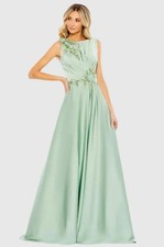 Mac Duggal 20365 Floral Applique Sleeveless A-Line Gown - Size 8 - NWT
