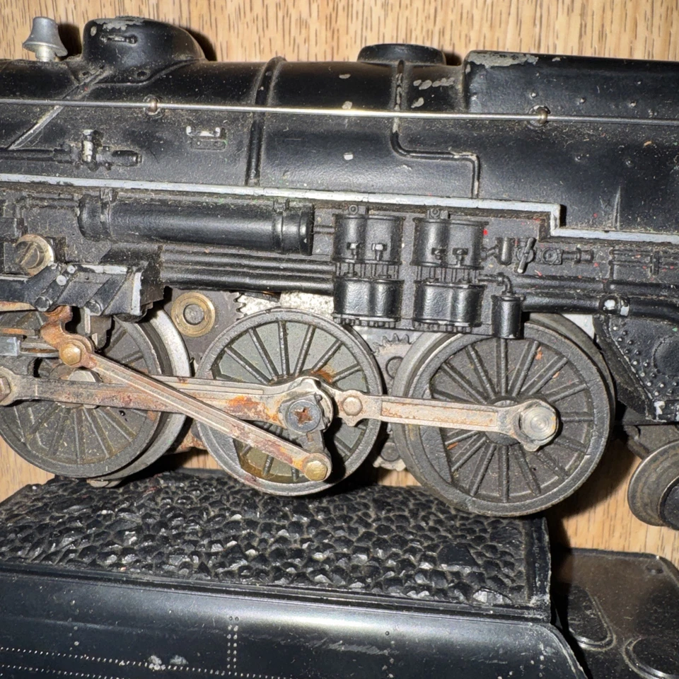 Lionel Postwar 2-6-4 2035 Locomotive And Tender - Image 3 of 4