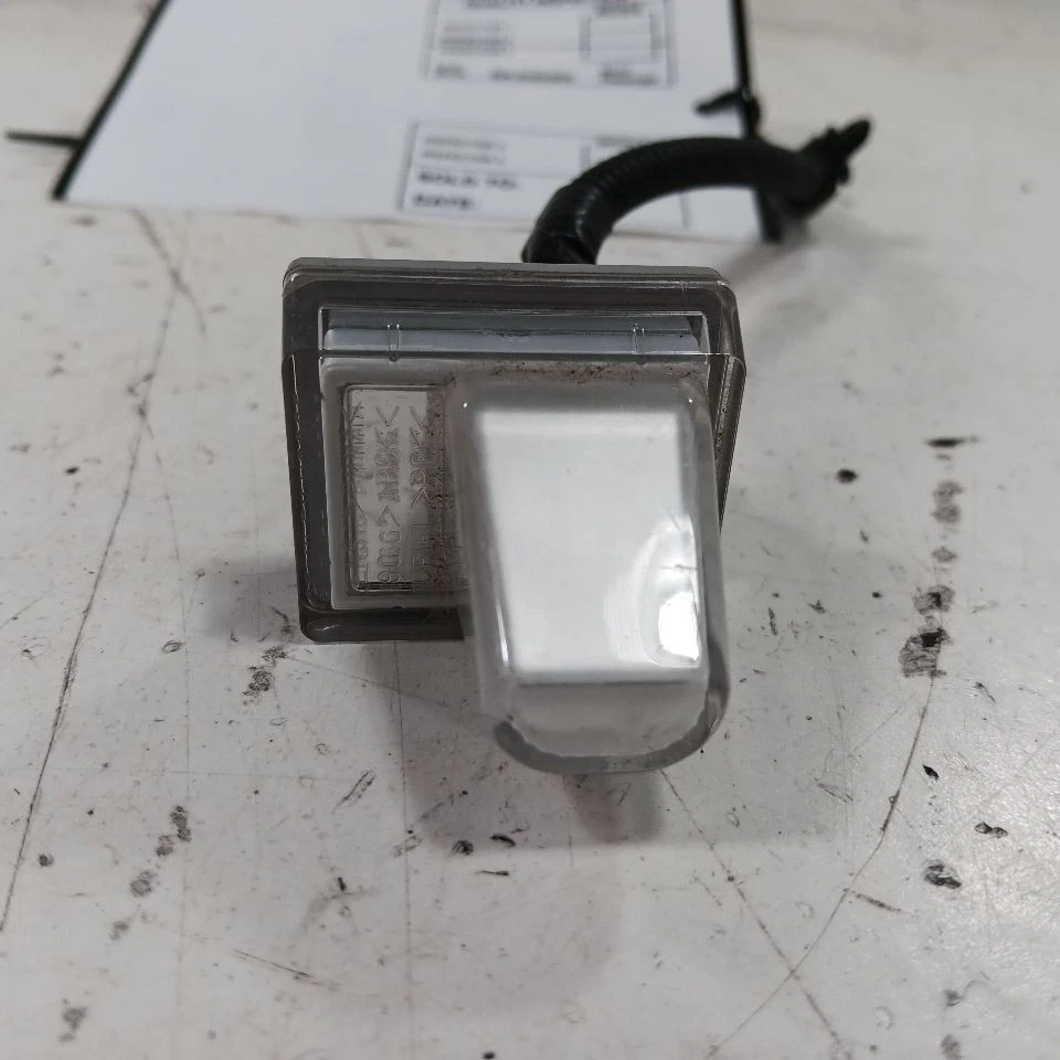 Nissan LEAF Charging Port Door Light Lamp 2013 2014 2015 2016 2017 - Image 4 of 4