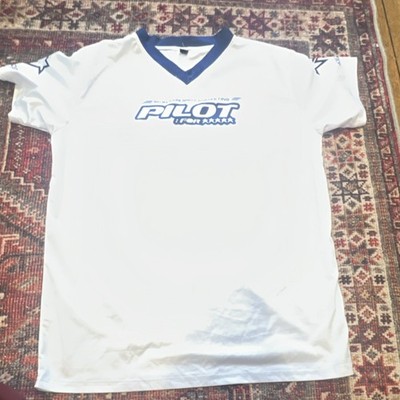 Pilot Super Akara White Blue Silk XL Men's V-Neck Graphic Print T-Shirt