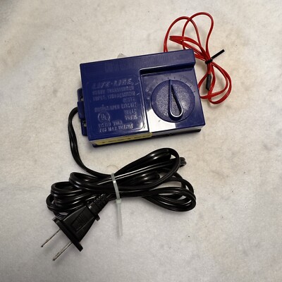 Life-Like Trains-Hobby Transformer Model 390-J Blue HO 16 VDC Transformer Vtg