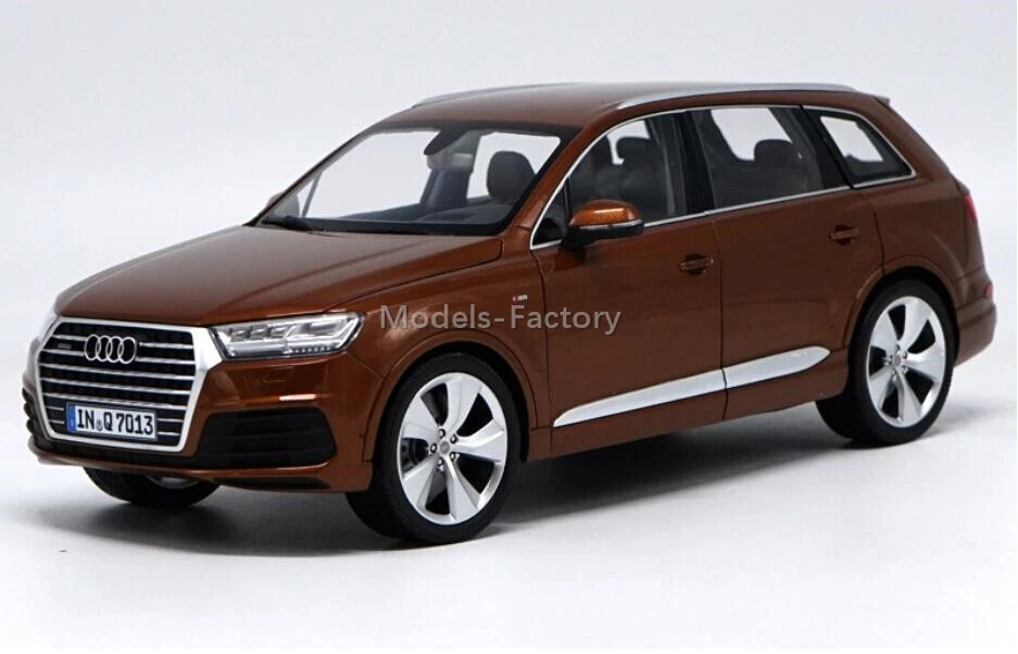 AR Minichamps 1:18 Audi Q7 SUV Diecast Model Car gift Brown/Orange/Blue/White - Image 2 of 4