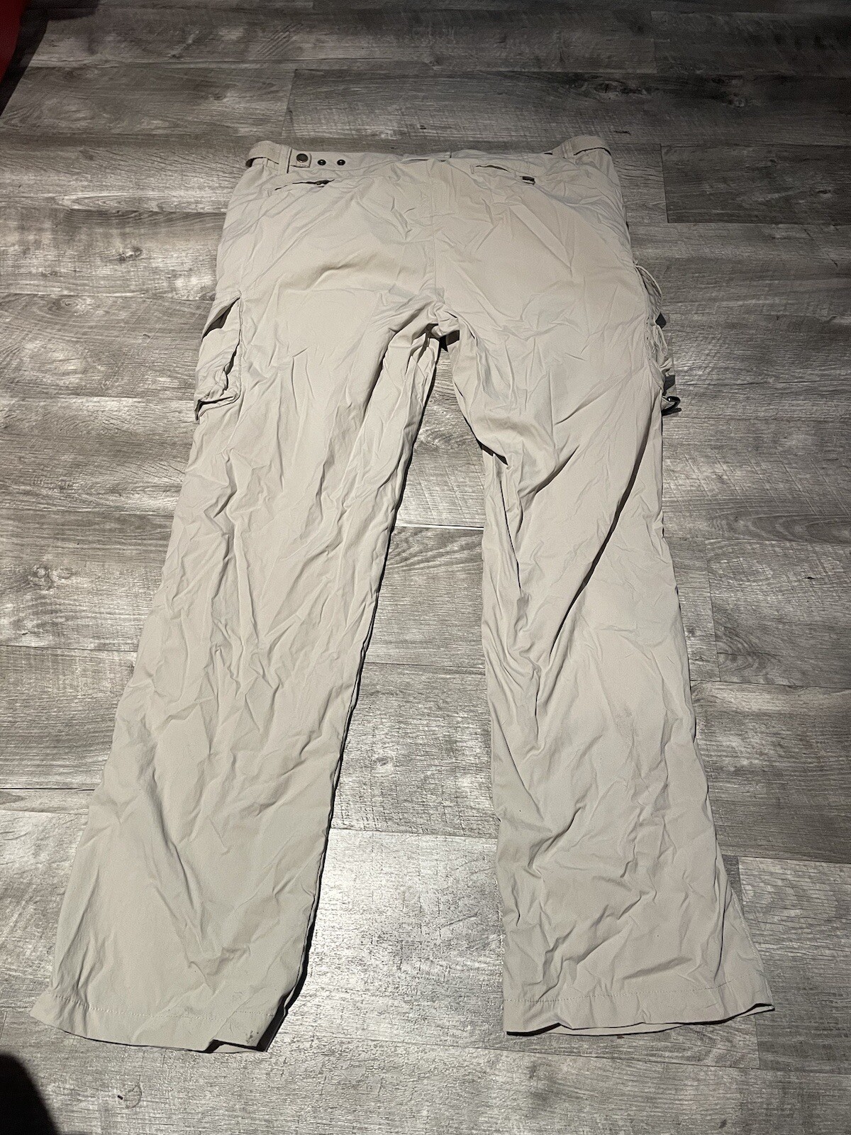 Orvis lightweight cargo hiking pants men’s 36x30 Beig… Gem