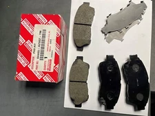 Genuine Toyota Tcmc Brakepad W Shim 04465-AZ002-TM
