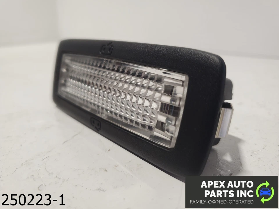 Lámpara luz maletero escotilla carga interior trasero derecho Subaru Tribeca 2006-2007 OEM Foto 2 de 4