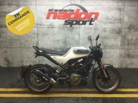 2021 HUSQVARNA SVARTPILEN 401