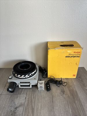 Kodak Ektagraphic AF-1 Slide Projector Lens, Remote, Tray & Box