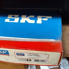 SKF Explorer 23226 CC/W33 Spherical Roller Be...