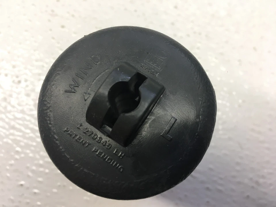 Черный чехол на заднее сиденье GM NOS 1982 Pontiac J2000 1983-1984 Oldsmobile Firenza - Изображение 2 из 4