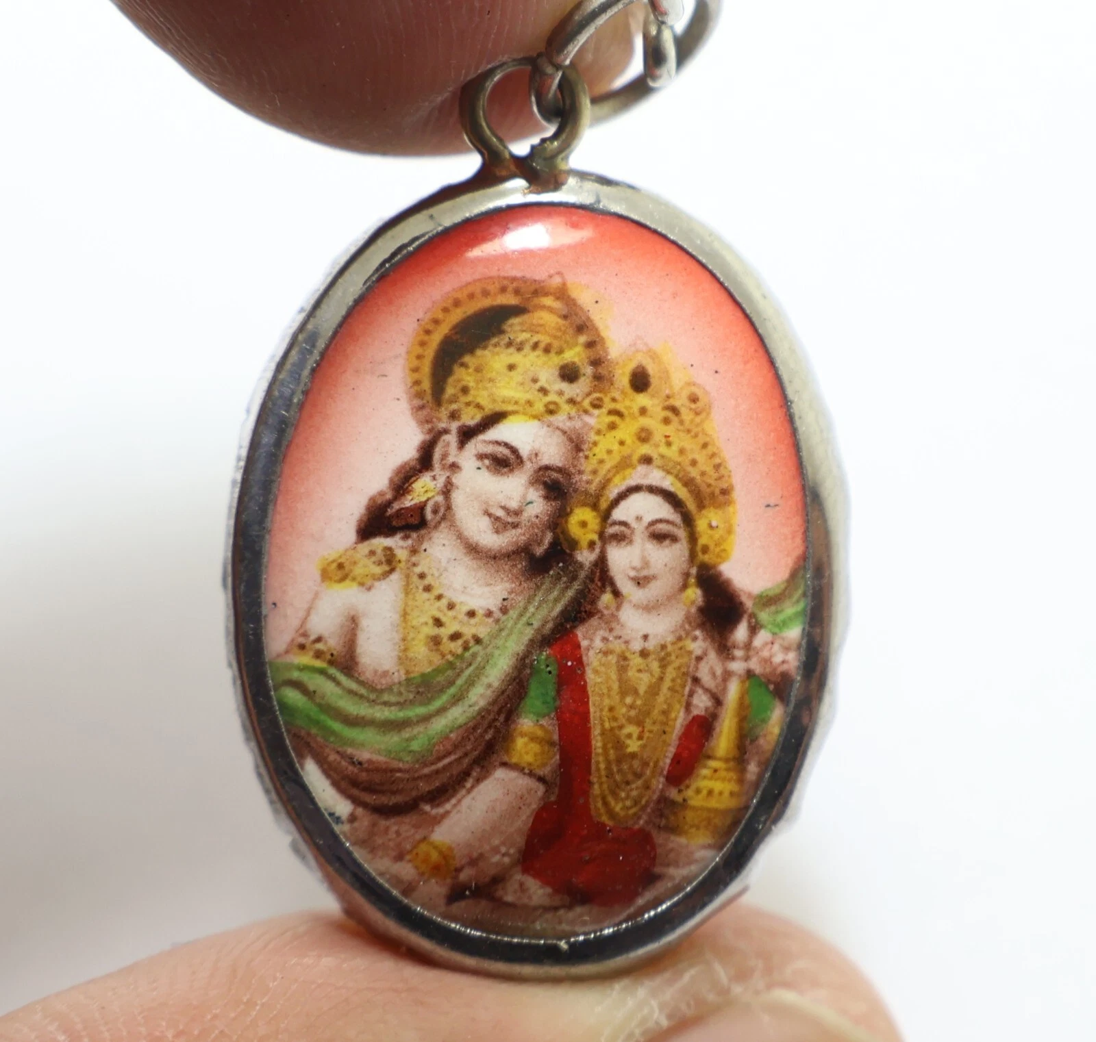 PENDENTIF RADHA KRISHNA DÉESSE SUPRÊME DE LA COMPASSION TENDRESSE ET AMOUR AMULETTE